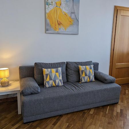 3-Bedroom Apt In Town Square Wroclaw Ngoại thất bức ảnh