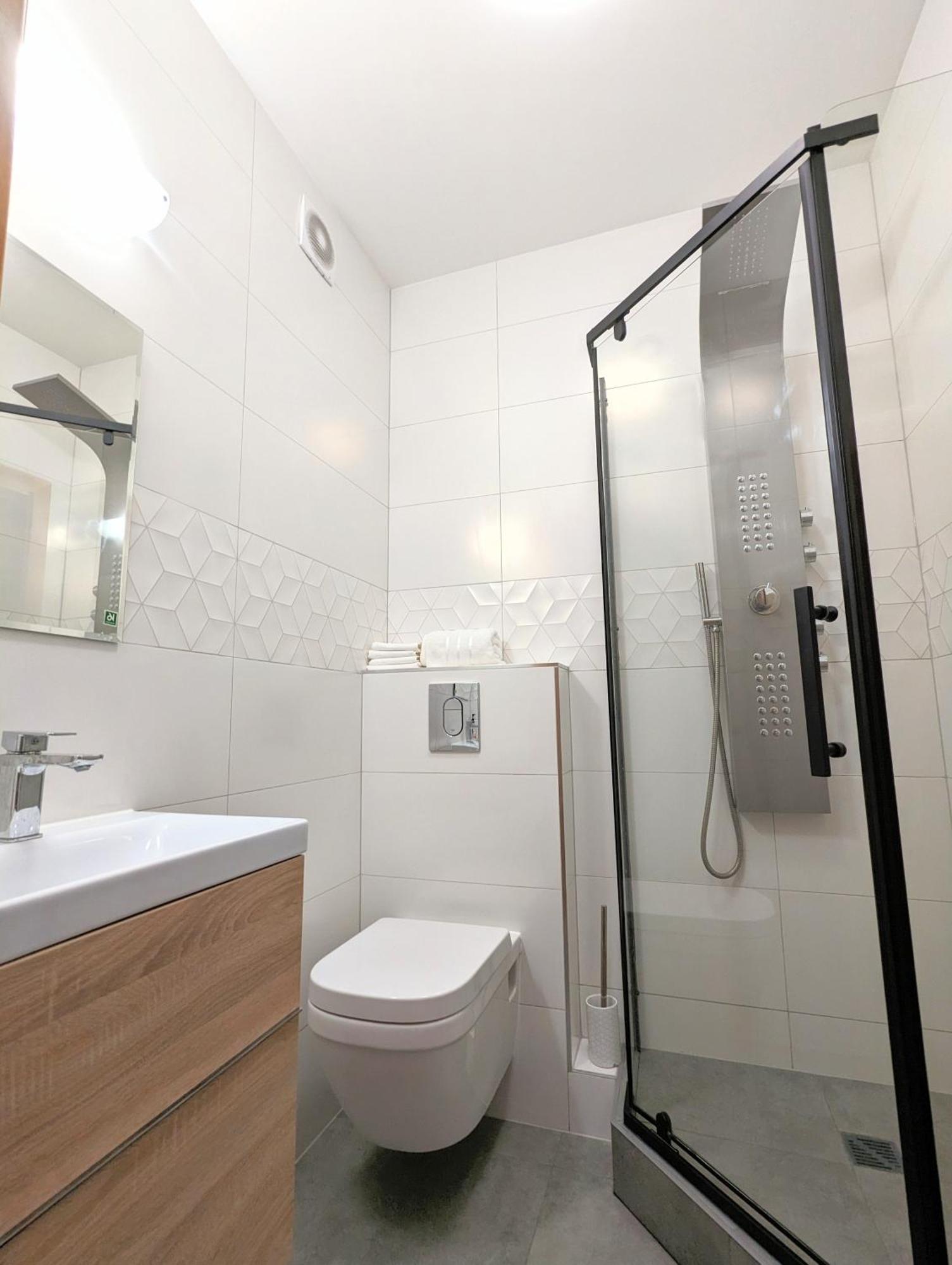 3-Bedroom Apt In Town Square Wroclaw Ngoại thất bức ảnh