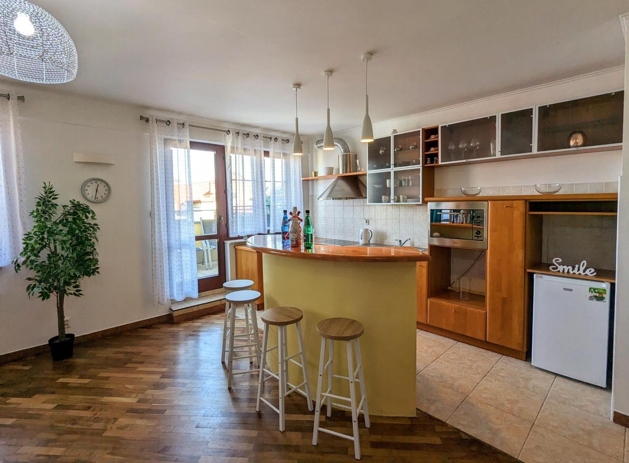 3-Bedroom Apt In Town Square Wroclaw Ngoại thất bức ảnh